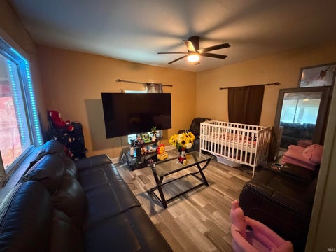 Tiny photo for 519 Manchester Avenue, Wabash, IN 46992 (MLS # 202643652)