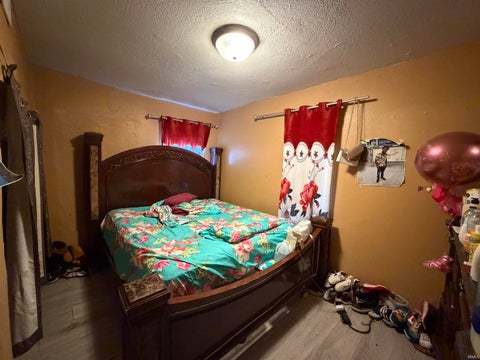 Tiny photo for 519 Manchester Avenue, Wabash, IN 46992 (MLS # 202643652)