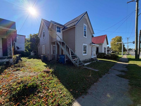 Tiny photo for 519 Manchester Avenue, Wabash, IN 46992 (MLS # 202643652)