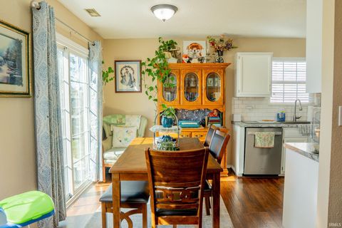 Tiny photo for 1913 Misty Autumn Ct, Kokomo, IN 46901 (MLS # 202542867)