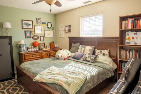 Tiny photo for 1913 Misty Autumn Ct, Kokomo, IN 46901 (MLS # 202542867)