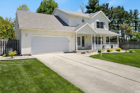 Tiny photo for 10460 Covey Court, Granger, IN 46530 (MLS # 202618465)