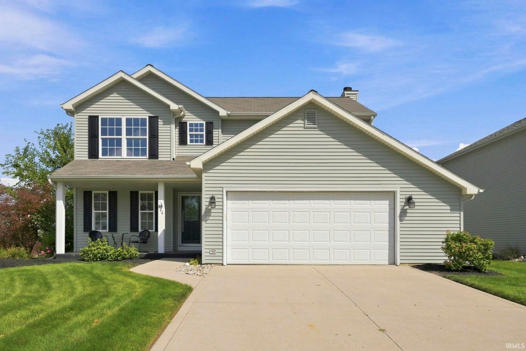 Photo of 824 Ravenwillow Drive, Huntertown, IN 46748 (MLS # 202635661)