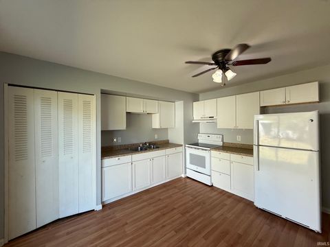 Tiny photo for 338 N Bill Street, Francesville, IN 47946 (MLS # 202549141)