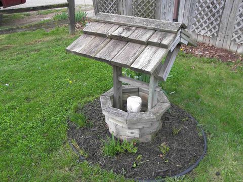 Tiny photo for 18661 East Street, Tippecanoe, IN 46570 (MLS # 202612349)