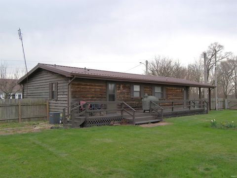 Tiny photo for 18661 East Street, Tippecanoe, IN 46570 (MLS # 202612349)