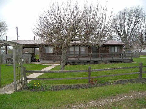 Tiny photo for 18661 East Street, Tippecanoe, IN 46570 (MLS # 202612349)