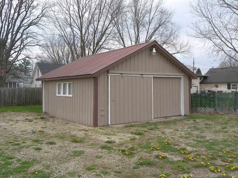 Tiny photo for 18661 East Street, Tippecanoe, IN 46570 (MLS # 202612349)