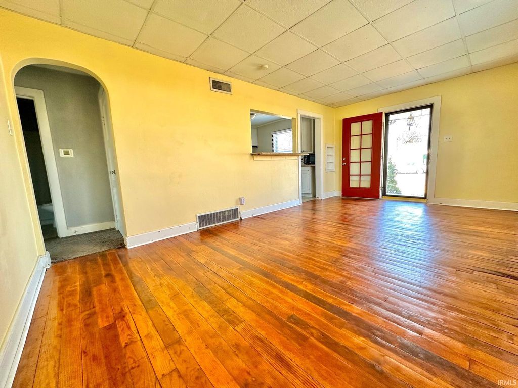 Photo of 1615 Ravenswood Drive, Evansville, IN 47714 (MLS # 202608171)