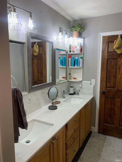 Tiny photo for 9643 E McVille Road, Solsberry, IN 47459 (MLS # 202541171)