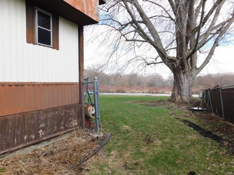 Tiny photo for 5799 N Lake Shore Dr. Dr, Macy, IN 46951 (MLS # 202611538)