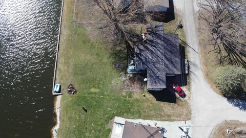 Tiny photo for 5799 N Lake Shore Dr. Dr, Macy, IN 46951 (MLS # 202611538)