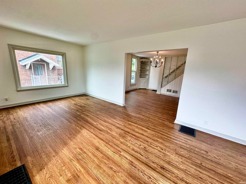 Photo of 325 N Lafontaine Street, Huntington, IN 46750 (MLS # 202538399)