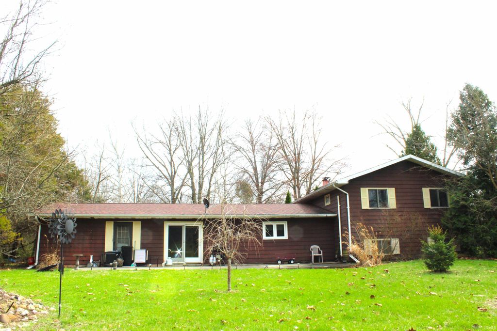 Photo of 1105 N 170 W, Angola, IN 46703 (MLS # 202611664)