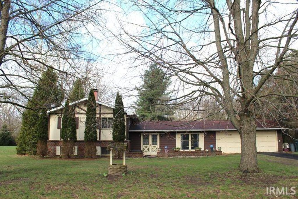 Photo of 1105 N 170 W, Angola, IN 46703 (MLS # 202611664)