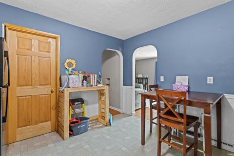 Tiny photo for 236 W 400 SOUTH, Kokomo, IN 46902 (MLS # 202530629)