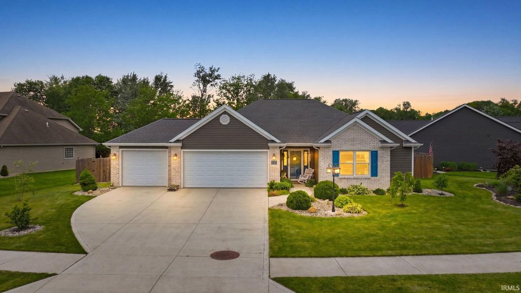 Photo of 1489 Centerbrook Drive, New Haven, IN 46774 (MLS # 202619817)