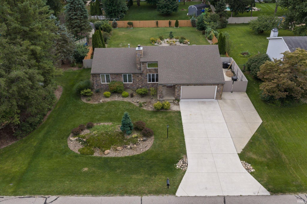 Photo of 23666 Bel Ridge Drive, Elkhart, IN 46516 (MLS # 202637810)