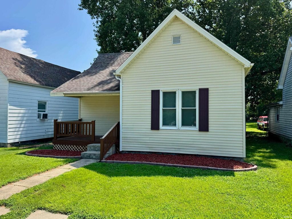Photo of 608 S Stormont Street, Princeton, IN 47670 (MLS # 202604789)