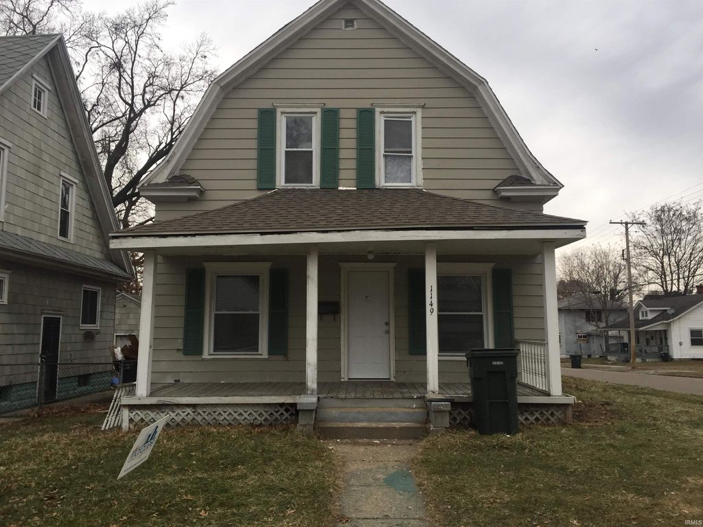 Photo of 1149 E Indiana Avenue, South Bend, IN 46613 (MLS # 202613453)