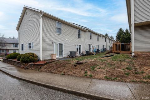 Tiny photo for 882 E Sherwood Hills Drive, Bloomington, IN 47401 (MLS # 202606848)