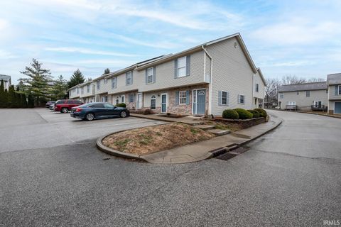 Tiny photo for 882 E Sherwood Hills Drive, Bloomington, IN 47401 (MLS # 202606848)