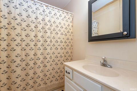 Tiny photo for 882 E Sherwood Hills Drive, Bloomington, IN 47401 (MLS # 202606848)