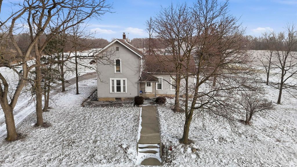 Photo of 3907 County Road 46A Road, Auburn, IN 46706 (MLS # 202549843)
