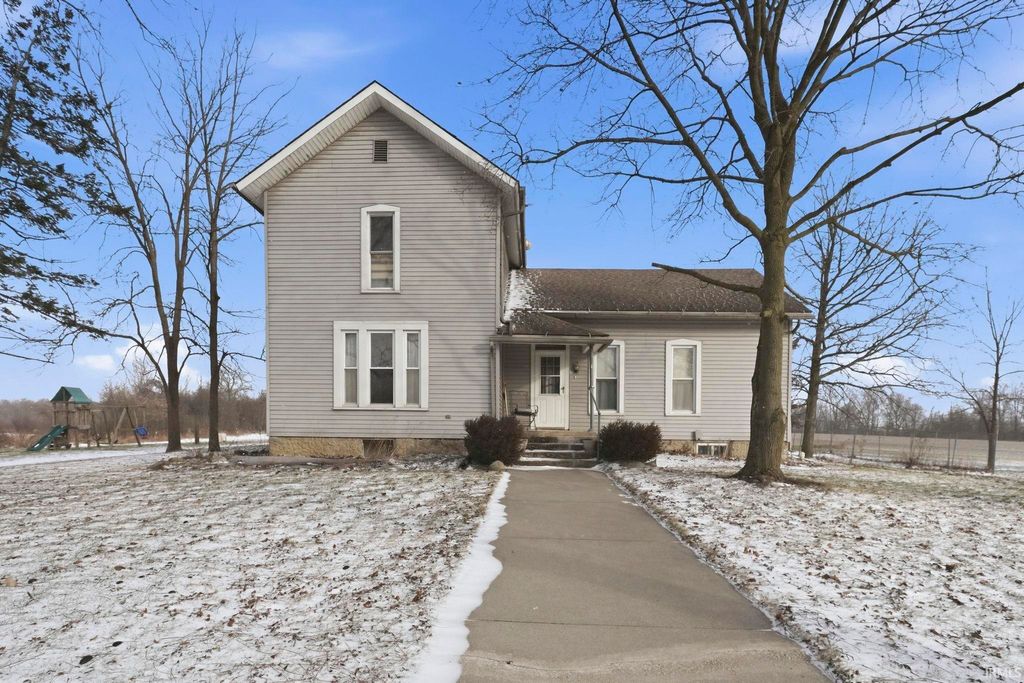 Photo of 3907 County Road 46A Road, Auburn, IN 46706 (MLS # 202549843)