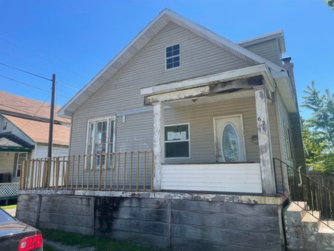Photo of 62 S Wayne Street, Peru, IN 46970 (MLS # 202621734)