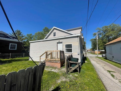 Tiny photo for 62 S Wayne Street, Peru, IN 46970 (MLS # 202621734)
