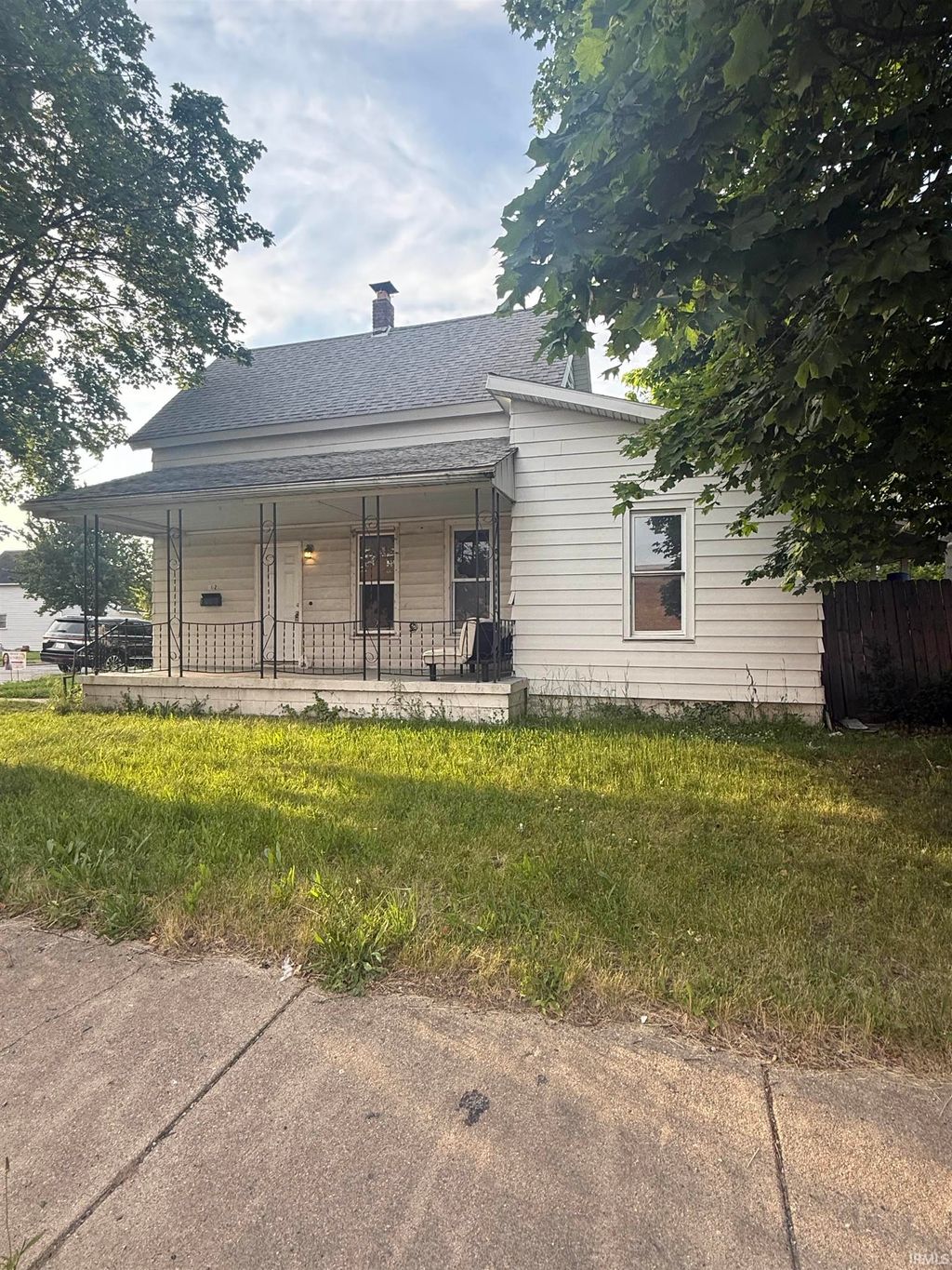 Photo of 202 N Brookfield Street, South Bend, IN 46628 (MLS # 202621055)