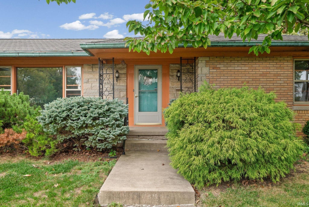 Photo of 1028 State Street, Lafayette, IN 47905 (MLS # 202642947)