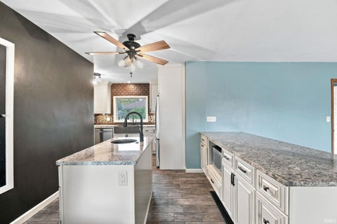 Tiny photo for 1028 State Street, Lafayette, IN 47905 (MLS # 202642947)
