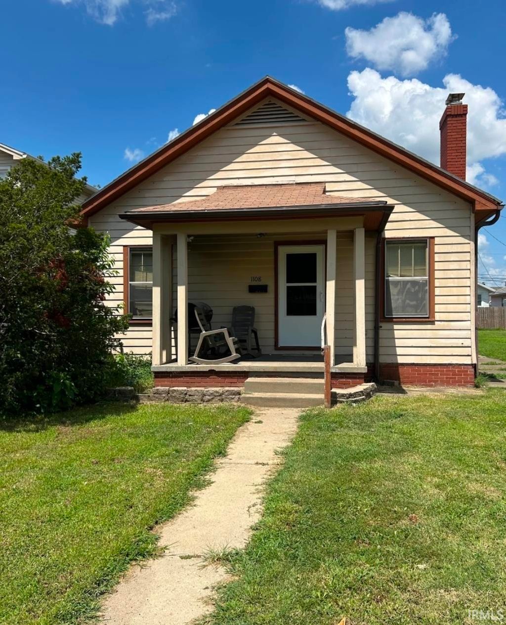 Photo of 1108 E GUM Street, Evansville, IN 47714 (MLS # 202621035)