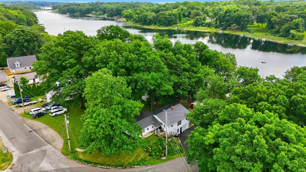 Photo of 12024 Peach Road, Plymouth, IN 46563 (MLS # 202622604)