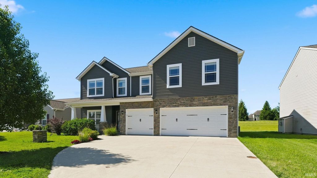Photo of 13281 Mera Cove, Fort Wayne, IN 46814 (MLS # 202626321)