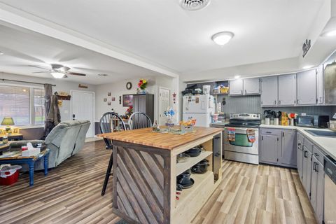 Tiny photo for 509 Nancy Drive, Sweetser, IN 46987 (MLS # 202600839)