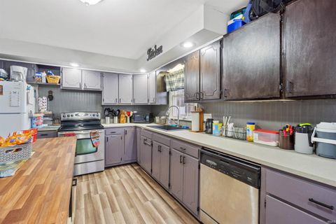 Tiny photo for 509 Nancy Drive, Sweetser, IN 46987 (MLS # 202600839)