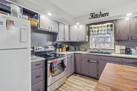 Tiny photo for 509 Nancy Drive, Sweetser, IN 46987 (MLS # 202600839)