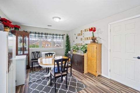 Tiny photo for 509 Nancy Drive, Sweetser, IN 46987 (MLS # 202600839)