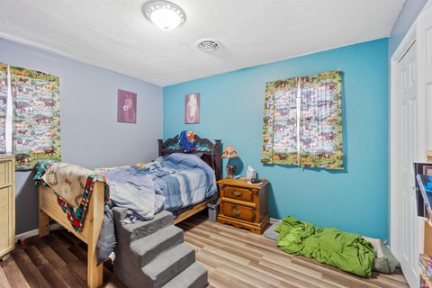 Tiny photo for 509 Nancy Drive, Sweetser, IN 46987 (MLS # 202600839)