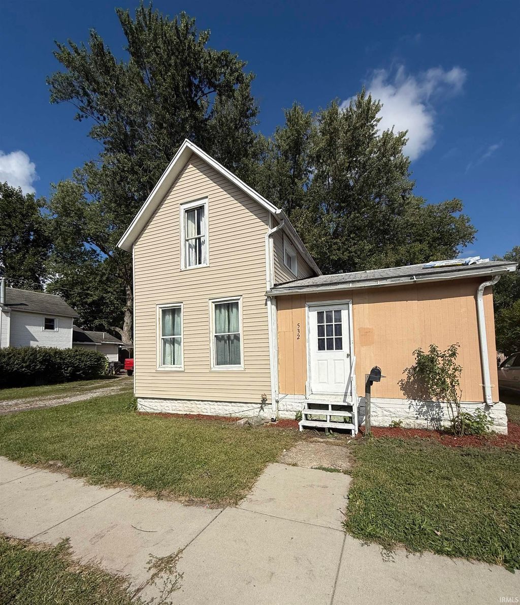 Photo of 532 James Street, Elkhart, IN 46516 (MLS # 202539258)