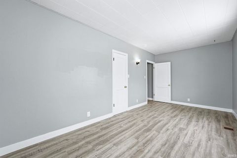 Tiny photo for 1917 Glenwood Avenue, Fort Wayne, IN 46805 (MLS # 202603861)