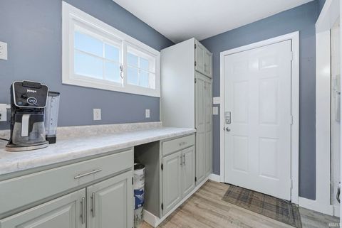 Tiny photo for 1917 Glenwood Avenue, Fort Wayne, IN 46805 (MLS # 202603861)