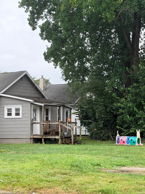 Tiny photo for 1602 W Adams Street, Muncie, IN 47303 (MLS # 202630591)
