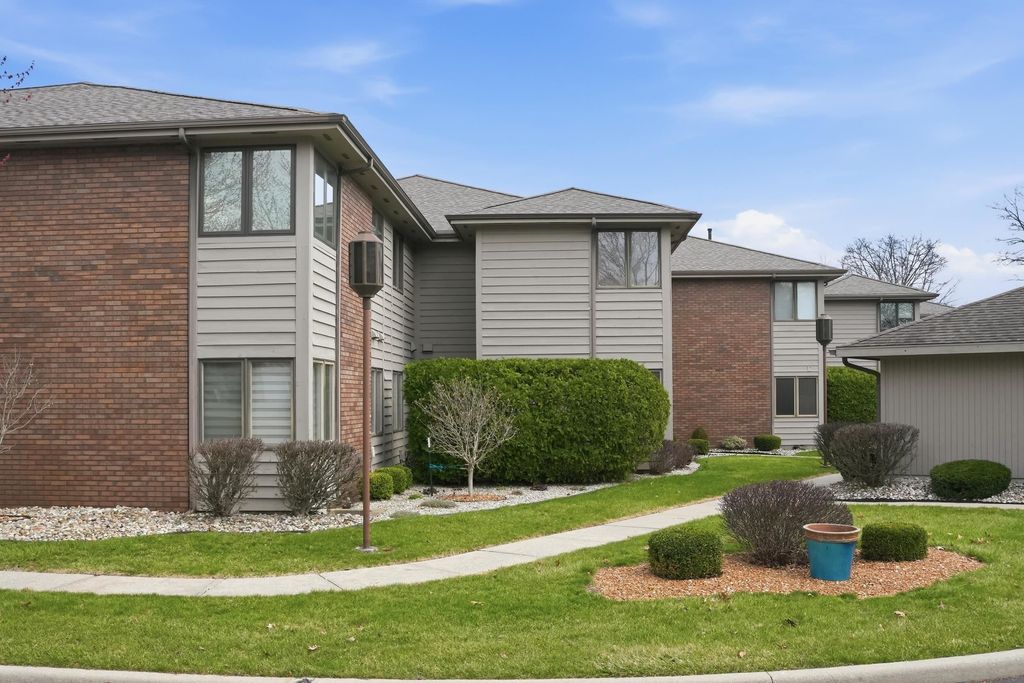 Photo of 4980 N 300 W #13, Fremont, IN 46737 (MLS # 202611271)