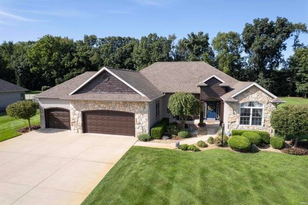 30349 QUAIL POINTE DR, GRANGER, IN 46530 - Image 45278e4e03d55de79ad7b8be5889cfce/240371242