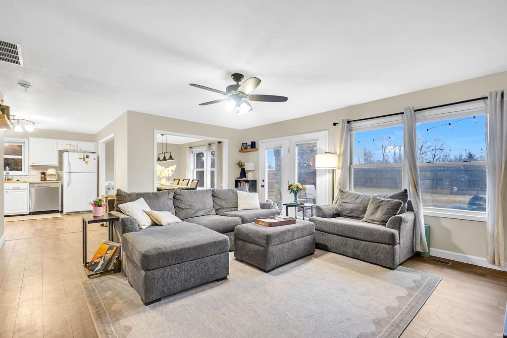 Photo of 3200 W Woodhaven Drive, Bloomington, IN 47403 (MLS # 202607238)