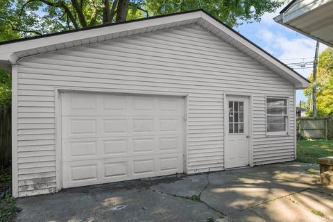 Tiny photo for 1005 Sarasota Drive, Lafayette, IN 47909 (MLS # 202535397)